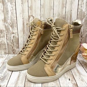 Steve Madden “Lexing” Hidden Wedge Sneakers 7.5